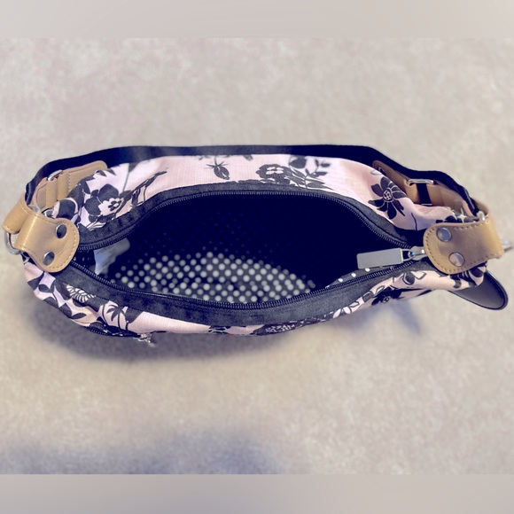 Pink and black Roxy shoulder bag - Picture 2 of 2